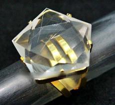 Anel Wicca Pentagrama Pedra Cristal Aro Ajustavel Dourado - CristaisdeCurvelo