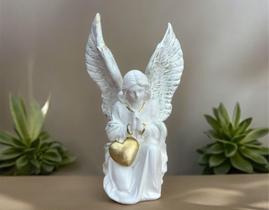 Anjo Da Guarda Com Coração Orando Batizado Decoração Estátua