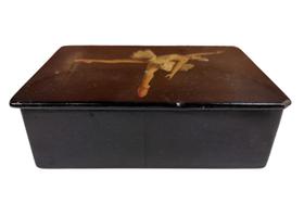 Antiga Caixa Em Laca Com Pintura A Mãe - C 10624