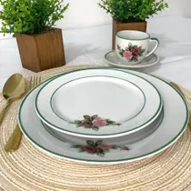Aparelho de jantar com 24 peças de porcelana branca decorada