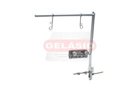 Aparelho desenvolvido para aplicação de elástico, vindo por cima, ajudando na montagem da peça Aparelho desenvolvido para aplicação de elástico, vindo por cima, ajudando na montagem da peça