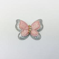 Aplique Borboleta Dupla com Paetê em Poliester Rosa Claro e Prata 4x3cm Aplique Borboleta Dupla com Paetê em Poliester Rosa Claro e Prata 4x3cm