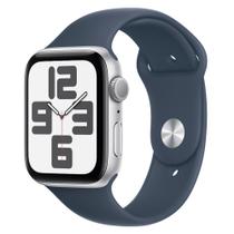 Apple Watch SE 44mm GPS Caixa Prateada de Alumínio, Pulseira Esportiva Azul-Tempestade, Tamanho P/M, Neutro em Carbono - MREC3BZ/A