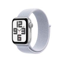 Apple Watch SE GPS Caixa prateada de alumínio 40 mm Pulseira loop esportiva nuvem azul