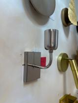 Arandela decorativa para lâmpada de filamento Thomas P Cromado Polido Cod. 5970 1E27- Metal Domado Arandela decorativa para lâmpada de filamento Thomas P Cromado Polido Cod. 5970 1E27- Metal Domado