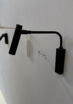 Arandela direcionável com interruptor Ark preto fosco com led incluso 3.000k Cod. 1156/1 - Spotline