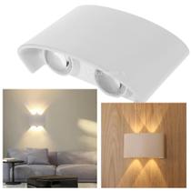 Arandela LED 4 Fachos 4W Iluminação Econômica Para Garagens e Quintais EBAR608661 EBAR608662 Arandela LED 4 Fachos 4W Iluminação Econômica Para Garagens e Quintais EBAR608661 EBAR608662