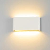 Arandela LED COB 8W 2 Fachos Branca 3000K IP66 Bivolt Arandela LED COB 8W 2 Fachos Branca 3000K IP66 Bivolt