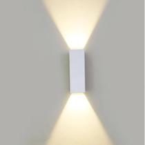 Arandela LED JNG 5W 3000K Luz Amarela IP65 Bivolt para Áreas Externas/Internas