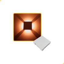 Arandela Parede Trevo 4 Fachos Ajustável 4w Led Abs Bivolt Arandela Parede Trevo 4 Fachos Ajustável 4w Led Abs Bivolt