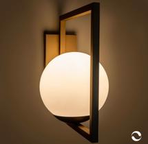 Arandela quadrada Kellua Quadrada Rose Fosco com globo leitoso 6025.45 - Metal Domado