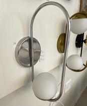 Arandela Sole Arco Cromada com globo leitoso 12cm 1G9 - Metal Domado