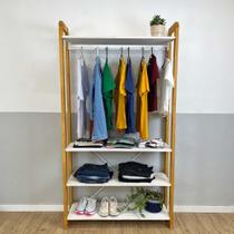 Arara de Roupas de Madeira Pinus Linea Ample Branco e Nozes Arara de Roupas de Madeira Pinus Linea Ample Branco e Nozes