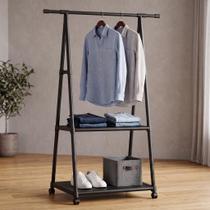 Arara Multiuso Para Estender Pendurar Roupas Fixa com Prateleiras e Rodízio Cor Preta Arara Multiuso Para Estender Pendurar Roupas Fixa com Prateleiras e Rodízio Cor Preta