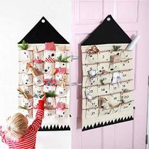 ArFIOWWY Calendário de advento da contagem regressiva de Natal com 24 dias de parede de bolsos pendurados para decoração de porta de casa (preto)