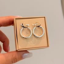 Argola basic p com fecho italiano banhada em prata 925