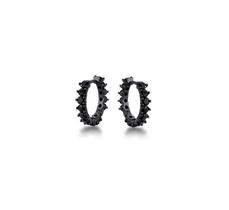 ARGOLA CRAVAÇÃO TRÊS PONTAS ZIRCÔNIA NEGRA BANHADO A RÓDIO NEGRO - 1,8 cm ARGOLA CRAVAÇÃO TRÊS PONTAS ZIRCÔNIA NEGRA BANHADO A RÓDIO NEGRO - 1,8 cm
