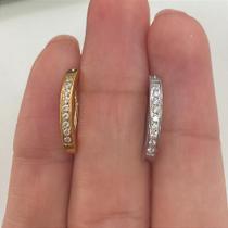 ARGOLA DE AÇO UMBIGO COM ZIRCÔNIAS CLICKER - 1,6mm ARGOLA DE AÇO UMBIGO COM ZIRCÔNIAS CLICKER - 1,6mm