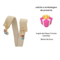 Argola de Clique Círculos Coloridos Semijoia Banhado a Ouro