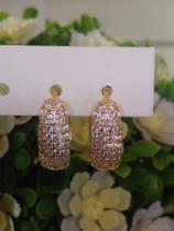 Argola de zirconia antialérgico folheado com strass