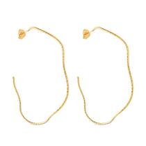 Argola Dourada Ondulada Assimétrica Argola Dourada Ondulada Assimétrica