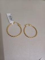 argola feminina torcida com trava, foleada a ouro 18k - 10mm banho de ouro 18k argola feminina torcida com trava, foleada a ouro 18k - 10mm banho de ouro 18k