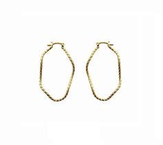 Argola oval fio torcido ondulado banhada a ouro - semijoia Argola oval fio torcido ondulado banhada a ouro - semijoia