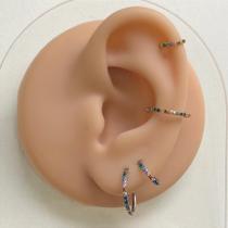 Argola titânio rainbow clicker com zircônias coloridas Argola titânio rainbow clicker com zircônias coloridas