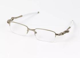 Armação De Mola Grau Óculos Descanso Prata Branco Lupa Juliet - Império dos Óculos