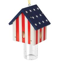 Armadilha para Abelhas Carpinteiras Best Bee Trap, Estilo Cabana com Bandeira, em Madeira Armadilha para Abelhas Carpinteiras Best Bee Trap, Estilo Cabana com Bandeira, em Madeira
