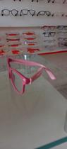 Armário infantil rosa em acetato