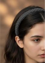 Arquinho Trançado Preto Siri Kids