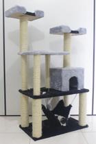 Arranhador Para Gato Madagascar Castelo Cinza - Dodytoy Brinquedos Para Pets