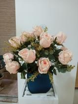 Arranjo Artificial Rosa Chá com Folhagem.