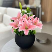 Arranjo Centro de Mesa Lírio Rosa Completo Artificial Vaso Preto