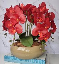 Arranjo Com 4 Orquídeas Vermelha Vaso Fendi 28cm - FLORESCER DECOR