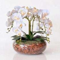 Arranjo de 4 orquídea branca com vaso de vidro incolor Arranjo de 4 orquídea branca com vaso de vidro incolor