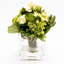 Arranjo de Flores em Cubo de Vidro Wendy