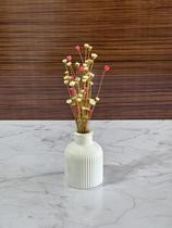 Arranjo de Flores SempreVivas Naturais em Vaso Decorativo, 15 cm, Branco com Padrão Art Déco