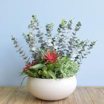 Arranjo de Folhagens Artificiais no Vaso Off-white Formosinha Arranjo de Folhagens Artificiais no Vaso Off-white Formosinha