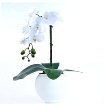 Arranjo de Orquídea Artificial Branca em Vaso Branco Fosco