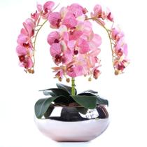 Arranjo de Orquídea com Estrias Rosa em Vaso Rose Gold - Vila das Flores