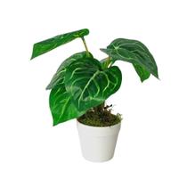 Arranjo de Planta Artificial em Vaso de Plástico