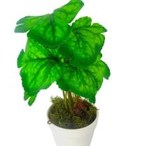 Arranjo de Planta Artificial em Vaso de Plástico Arranjo de Planta Artificial em Vaso de Plástico
