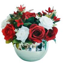 Arranjo Flores mistas vermelhas artificiais vaso prata