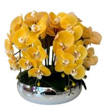 Arranjo Grande 8 Flores Orquídeas Real Amarelas Vaso Prata Arranjo Grande 8 Flores Orquídeas Real Amarelas Vaso Prata