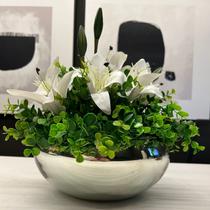 Arranjo Grande Centro Mesa Lírio Branco Artificial Vaso Prata Espelhado