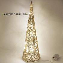 Árvore de Natal Moderna com LED: Eleve sua Decoração!