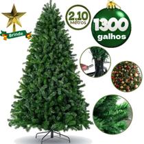 Arvore De Natal Prinheiro Luxo 2,10m 1300 Galhos Verde Cheia Tradicional Pé De Ferro Barata Decoração + Brinde Arvore De Natal Prinheiro Luxo 2,10m 1300 Galhos Verde Cheia Tradicional Pé De Ferro Barata Decoração + Brinde