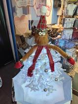 Árvore natal mágica (neva+toca música+enfeites)